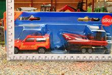 Load image into Gallery viewer, 1608 Siku 1:87 Emergency Land Rover Defender with Life Boat
