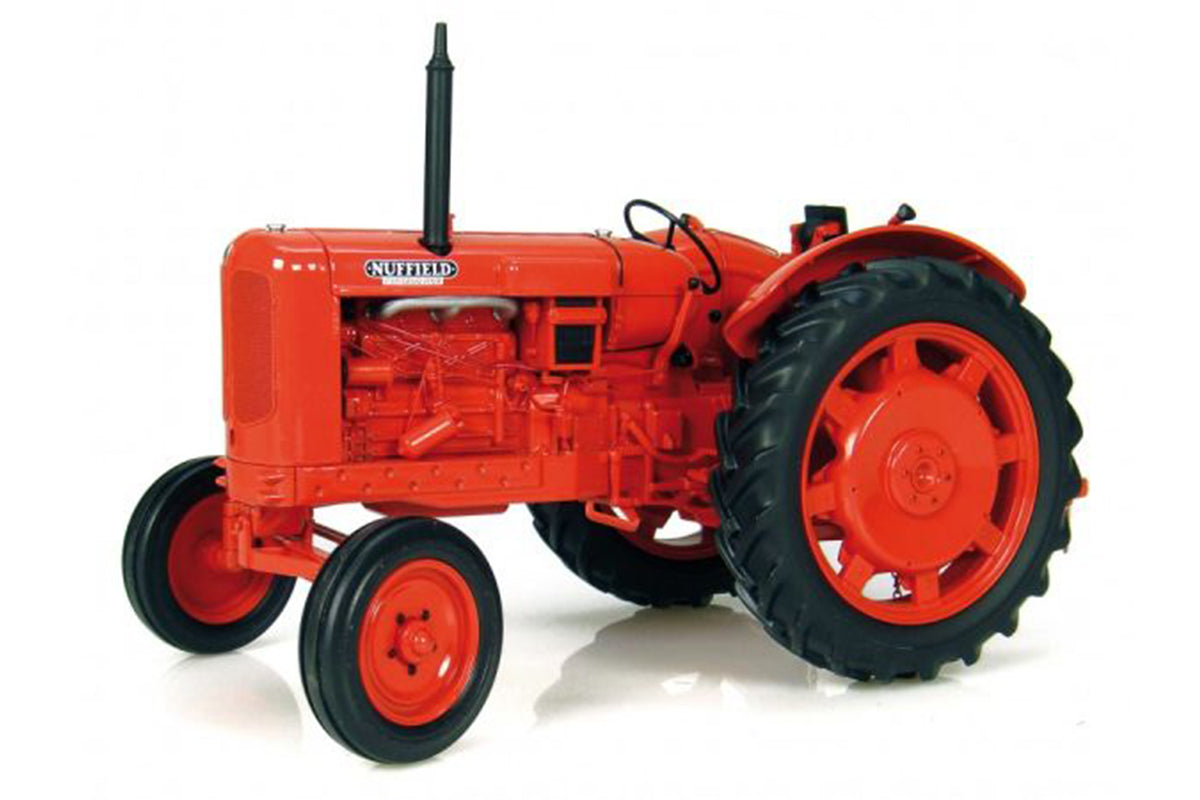 nohohons　1116 UH2715 Universal Hobbies Nuffield Universal 4 Tractor (1:16 Scale
