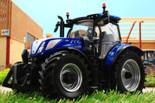 Load image into Gallery viewer, 43341 Britains New Holland T7.300 Blue Power 4Wd Tractor New! Tractors And Machinery (1:32 Scale)