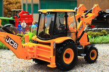 Load image into Gallery viewer, 43343 Britains 3CX Sitemaster Plus Backhoe Loader