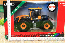 Load image into Gallery viewer, 43355 Britains 1:32 Scale JCB Fastrac 4220 Icon