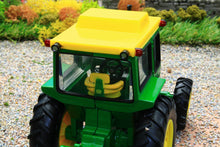 Load image into Gallery viewer, 43362 Britains John Deere 4020 Tractor with Cab