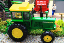 Load image into Gallery viewer, 43362 Britains John Deere 4020 Tractor with Cab