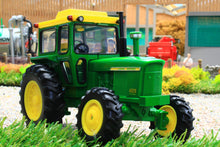 Load image into Gallery viewer, 43362 Britains John Deere 4020 Tractor with Cab
