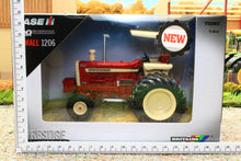 Load image into Gallery viewer, 43363 Britains 1:32 Scale IH Farmhall 1206 2WD Tractor with Duals Limited Edition Prestige Model