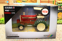 Load image into Gallery viewer, 43363 Britains 1:32 Scale IH Farmhall 1206 2WD Tractor with Duals Limited Edition Prestige Model