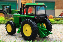 Load image into Gallery viewer, 43364 Britains John Deere 4450 Tractor