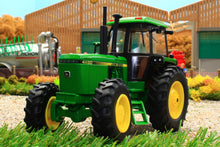 Load image into Gallery viewer, 43364 Britains John Deere 4450 Tractor
