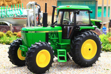 Load image into Gallery viewer, 43364 Britains John Deere 4450 Tractor