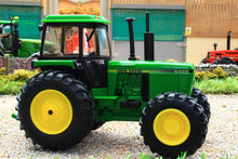 Load image into Gallery viewer, 43364 Britains John Deere 4450 Tractor