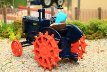 Load image into Gallery viewer, 43378 Britains Fordson Major with Steel Wheels - Limited Editon
