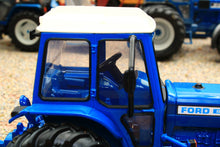 Load image into Gallery viewer, 43409 Britains Ford 8700 4WD Special Edition in Blue