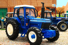 Load image into Gallery viewer, 43409 Britains Ford 8700 4WD Special Edition in Blue