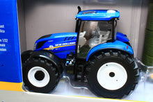 Load image into Gallery viewer, ERT13966 Ertl 132 Scale New Holland T6.180 4WD Tractor with NH Round Baler