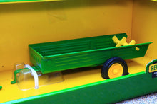 Load image into Gallery viewer, ERT15488P1 Ertl 1:32 Scale John Deere 6210 4WD Tractor with Frontloader and dung Spreader