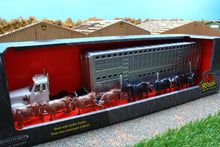 Load image into Gallery viewer, ERT47362 Ertl 1:32 Scale Freightliner 122SD with Lifestock Trailer