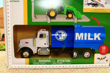 Load image into Gallery viewer, ERT47496 Ertl 1:32 Scale Peterbilt Milk Tanker Lorry with 'switch and load' flatbed and compact John Deere Tractor