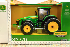 ERTL45754 ERTL 1:32 Scale John Deere 8R370 4WD Tractor front and back duals