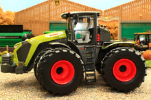 Load image into Gallery viewer, MM2327 Marge Models Claas Xerion 12.590 Track with Dual Tyres