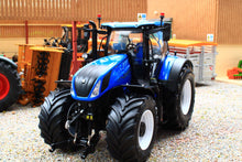 Load image into Gallery viewer, MM2408 Marge Models New Holland T7-340 HD Tractor in Blue