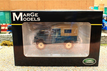 Load image into Gallery viewer, MM2420-01 MARGE MODELS 1:32 Scale Land Rover Series III 88 Soft top in Marine Blue