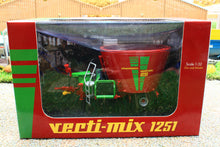 Load image into Gallery viewer, UH4152 Universal Hobbies 1:32 Scale Strautmann Verti Mix 1251 Diet Feeder