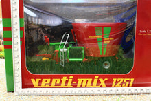 Load image into Gallery viewer, UH4152 Universal Hobbies 1:32 Scale Strautmann Verti Mix 1251 Diet Feeder