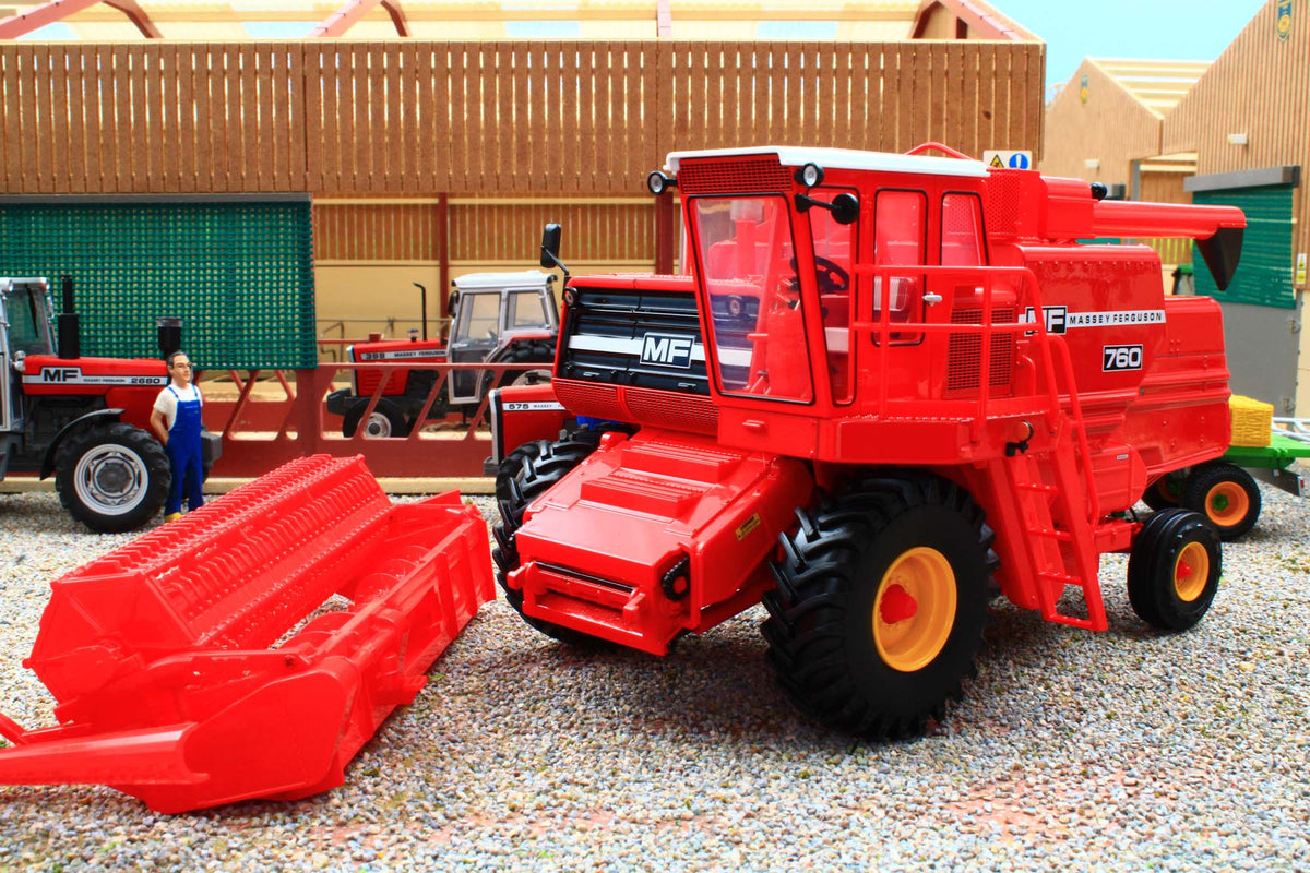 Moissonneuse-batteuse Massey Ferguson 760 – Universal Hobbies 1/32 (neuf)
