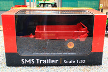 Load image into Gallery viewer, UH6496 Universal Hobbies 1:32 Scale Schuitemaker SMS Dung Spreader