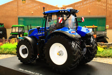 Load image into Gallery viewer, UH6604 Universal Hobbies 1:32 Scale New Holland T7.300 Auto Command Tractor (2023)
