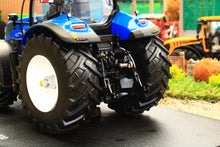 Load image into Gallery viewer, UH6604 Universal Hobbies 1:32 Scale New Holland T7.300 Auto Command Tractor (2023)