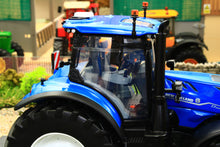 Load image into Gallery viewer, UH6604 Universal Hobbies 1:32 Scale New Holland T7.300 Auto Command Tractor (2023)