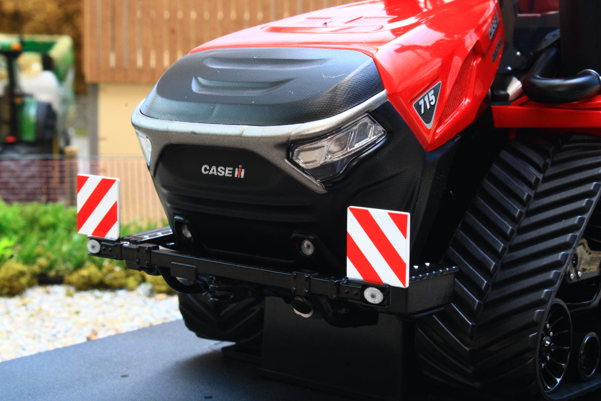 Modèle Réduit Tracteur Case IH Quadrac 715 - Échelle 1/32 Universal Hobbies - Rouge Métal