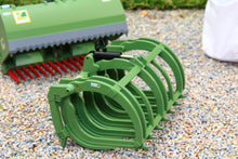 Load image into Gallery viewer, W7384 WIKING FRONT LOADER SET IN FENDT GREEN