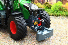 Load image into Gallery viewer, W7869 WIKING 1:32 Scale Fendt 724 Vario 4WD Tractor with Cargo 6100 Front Loader and bucket