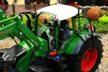 Load image into Gallery viewer, W7869 WIKING 1:32 Scale Fendt 724 Vario 4WD Tractor with Cargo 6100 Front Loader and bucket