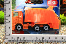 Load image into Gallery viewer, 0811 Siku 187 Scale Refuse Truck