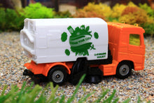 Load image into Gallery viewer, 1104 Siku 1:87 Scale Road Sweeper Truck