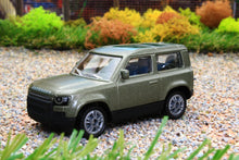 Load image into Gallery viewer, 1549 Siku 187 Scale Land Rover Defender 90 P400