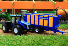 Load image into Gallery viewer, 1947 SIKU 150 SCALE NEW HOLLAND TRACTOR WITH SILOSPACE SILAGE TRAILER