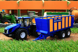 1947 SIKU 150 SCALE NEW HOLLAND TRACTOR WITH SILOSPACE SILAGE TRAILER
