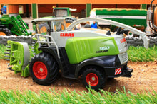 Load image into Gallery viewer, 1993 SIKU 150 SCALE CLAAS FORAGE HARVESTER