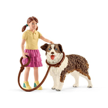 Load image into Gallery viewer, SL42376 Schleich Farm World - Dog Kennel