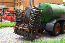 Load image into Gallery viewer, 2270(w) WEATHERED SIKU JOSKIN SLURRY TANKER WITH INJECTOR