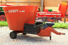 Load image into Gallery viewer, 2450L(w) WEATHERED SIKU ABBEY FODDER MIXER WAGON