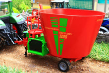 Load image into Gallery viewer, 2450 Siku Fodder Mixing Wagon