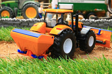 Load image into Gallery viewer, 2940 SIKU 150 SCALE NEW HOLLAND T7070 TRACTOR WITH SNOW PLOUGH AND SALT SPREADER