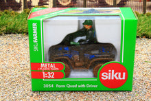 Load image into Gallery viewer, 3054 Siku 132 Scale Farm Quad Bike with Diver (Muddy)