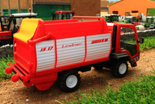 Load image into Gallery viewer, 3061 SIKU LINDNER UNITRAC WITH FORAGE TRAILER