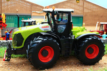 Load image into Gallery viewer, 3271 SIKU CLAAS XERION 5000 TRACTOR